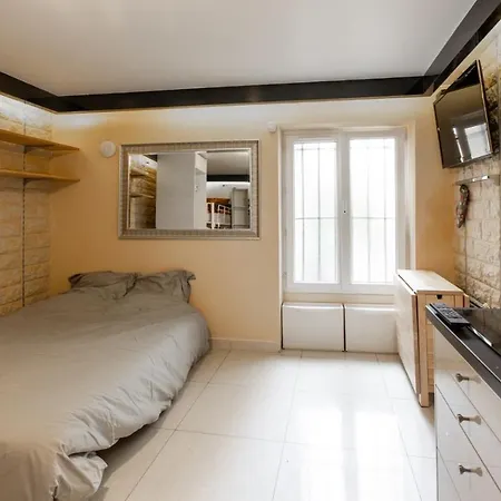 Apartment A Et Desinfection Rigoureux Du Logis *